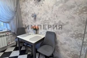 Продам квартиру 2-х комнатную с общей площадью 48.4м2, 4/5 эт., на улице Карагинская ул, г. Петропавловск-Камчатский, Камчатский край, Россия, агентство Империя Недвижимости Продам квартиру 2-х комнатную с общей площадью 48.4м2, 4/5 эт., на улице Карагинская ул, г. Петропавловск-Камчатский, Камчатский край, Россия, агентство Империя Недвижимости