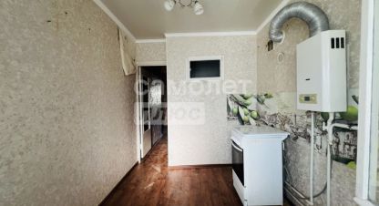 Купить квартиру 3-х комнатную, 61.3 кв. м. Фотография №1 Продам квартиру 3-х комнатную с общей площадью 61.3м2, 4/5 эт., на улице Ленина ул к 3 литера а строение, г. Майский, Кабардино-Балкария респ., Россия, агентство Самолет Плюс Нальчик. Фотография №1
