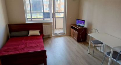 Купить квартиру, 22.7 кв. м. Фотография №1 Продам квартиру с общей площадью 22.7м2, 3/4 эт., на улице Буденного 26 к 7 строение, г. Стрельна п, Санкт-Петербург, Россия, агентство РЕАЛ агентство недвижимости. Фотография №1