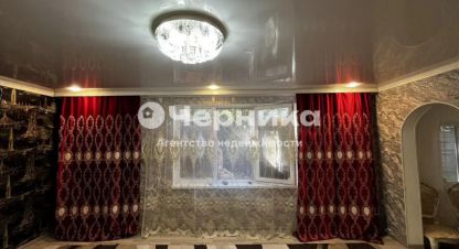 Купить квартиру 5-ти комнатную, 81.6 кв. м. Фотография №1 Продам квартиру 5-ти комнатную с общей площадью 81.6м2, 1/1 эт., на улице Новая, г. Минеральные Воды, Ставропольский край, Россия, агентство АН Черника. Фотография №1