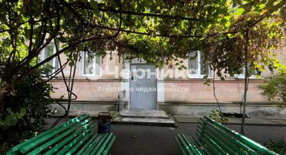 Купить квартиру 2-х комнатную, 45.5 кв. м. Фотография №1 Продам квартиру 2-х комнатную с общей площадью 45.5м2, 2/2 эт., на улице Пр-кт калинина, г. Пятигорск, Ставропольский край, Россия, агентство АН Черника. Фотография №1