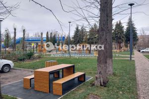 Продам квартиру 2-х комнатную с общей площадью 47м2, 5/5 эт., на улице Харьковская, г. Новошахтинск, Ростовская обл., Россия, агентство АН Черника Продам квартиру 2-х комнатную с общей площадью 47м2, 5/5 эт., на улице Харьковская, г. Новошахтинск, Ростовская обл., Россия, агентство АН Черника