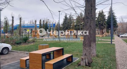 Продам квартиру 2-х комнатную с общей площадью 47м2, 5/5 эт., на улице Харьковская, г. Новошахтинск, Ростовская обл., Россия, агентство АН Черника. Фотография №1