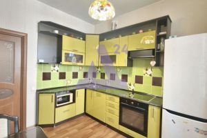 Продам квартиру 1 комнатную с общей площадью 40.2м2, 1/14 эт., на улице Революционный, Железнодорожный район, г. Барнаул, Алтайский край, Россия, агентство АН Династия 24
