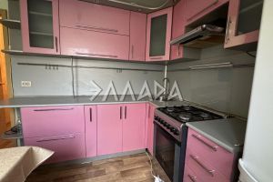 Продам квартиру 1 комнатную с общей площадью 40м2, 1/9 эт., на улице Пр-кт космонавтов, Ворошиловский район, г. Ростов-на-Дону, Ростовская обл., Россия, агентство Риэлторская компания "Эллада"