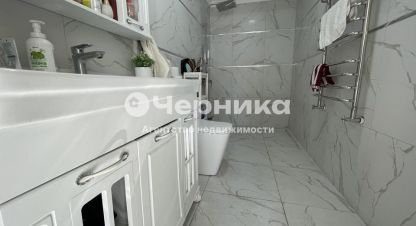 Купить дом 4-х комнатную, 200 кв. м. Фотография №10 Купить дом 4-х комнатную, 200 кв. м., Россия, г. Каменск-Шахтинский. Фотография №10