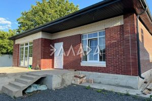 Продам дом 3-х комнатный с общей площадью 120м2, на улице Долгая 72, г. Ростов-на-Дону, Ростовская обл., Россия, агентство Риэлторская компания "Эллада" Продам дом 3-х комнатный с общей площадью 120м2, на улице Долгая 72, г. Ростов-на-Дону, Ростовская обл., Россия, агентство Риэлторская компания "Эллада"