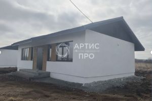 Продам дом 4-х комнатный с общей площадью 107м2, на улице 12-й кианитовый проезд, г. Екатеринбург, Свердловская обл., Россия, агентство Артис Про Продам дом 4-х комнатный с общей площадью 107м2, на улице 12-й кианитовый проезд, г. Екатеринбург, Свердловская обл., Россия, агентство Артис Про