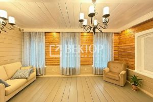 Продам дом 5-ти комнатный с общей площадью 160м2, на улице Корнилова, г. Плёс, Ивановская обл., Россия, агентство Вектор Продам дом 5-ти комнатный с общей площадью 160м2, на улице Корнилова, г. Плёс, Ивановская обл., Россия, агентство Вектор