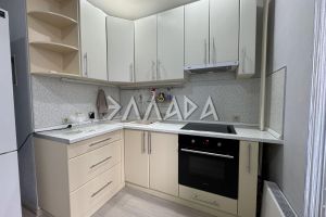 Продам квартиру 2-х комнатную с общей площадью 45м2, 5/20 эт., на улице Пр-кт маршала жукова, Советский район, г. Ростов-на-Дону, Ростовская обл., Россия, агентство Риэлторская компания "Эллада" Продам квартиру 2-х комнатную с общей площадью 45м2, 5/20 эт., на улице Пр-кт маршала жукова, Советский район, г. Ростов-на-Дону, Ростовская обл., Россия, агентство Риэлторская компания "Эллада"