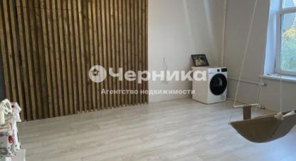 Снять квартиру 3-х комнатную, 100 кв. м., Россия, г. Каменск-Шахтинский. Фотография №8