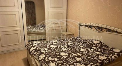 Купить квартиру 4-х комнатную, 90 кв. м. Фотография №1 Продам квартиру 4-х комнатную с общей площадью 90м2, 5/10 эт., на улице Косарева, г. Севастополь, Крым авт. респ., Россия, агентство ООО Ренессанс Крым. Фотография №1