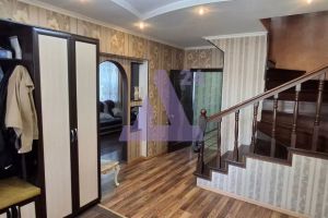 Продам дом с общей площадью 193.4м2, г. Майма, Алтай респ., Россия, агентство АН Династия 24 Продам дом с общей площадью 193.4м2, г. Майма, Алтай респ., Россия, агентство АН Династия 24