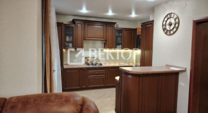 Продам квартиру 2-х комнатную с общей площадью 67.4м2, 4/9 эт., на улице Свободы, г. Иваново, Ивановская обл., Россия, агентство Вектор. Фотография №1