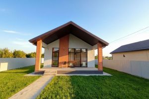 Продам дом 3-х комнатный с общей площадью 122м2, на улице Солнечная, г. Урожайное (хутор черников) снт, Краснодарский край, Россия, агентство Аурус-Риэлт Продам дом 3-х комнатный с общей площадью 122м2, на улице Солнечная, г. Урожайное (хутор черников) снт, Краснодарский край, Россия, агентство Аурус-Риэлт
