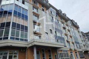 Сдам квартиру 2-х комнатную с общей площадью 66.5м2, 4/7 эт., на улице Красный пер, г. Сергиев Посад, Московская обл., Россия, агентство Абсолют Недвижимость