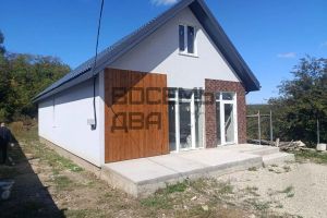 Продам дом 4-х комнатный с общей площадью 100м2, на улице Мераба, г. Пионерское , Крым авт. респ., Россия, агентство Восемь Два Продам дом 4-х комнатный с общей площадью 100м2, на улице Мераба, г. Пионерское , Крым авт. респ., Россия, агентство Восемь Два