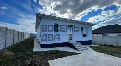 Продам дом 4-х комнатный с общей площадью 100м2, на улице Мерхамет, г. Доброе , Крым авт. респ., Россия, агентство Восемь Два. Фотография №1