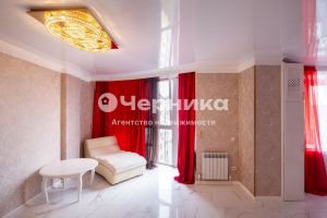 Продам квартиру 2-х комнатную с общей площадью 84.7м2, 8/9 эт., на улице Оранжерейная, г. Пятигорск, Ставропольский край, Россия, агентство АН Черника