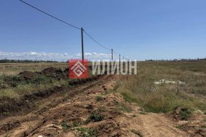 Продам земельный участок, на улице Колхозная, г. Николаевка, Крым авт. респ., Россия, агентство Илион