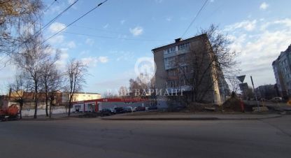 Купить квартиру 4-х комнатную, 61.4 кв. м. Фотография №1 Продам квартиру 4-х комнатную с общей площадью 61.4м2, 2/5 эт., на улице Расплетина, г. Рыбинск, Ярославская обл., Россия, агентство Ваш Вариант. Фотография №1