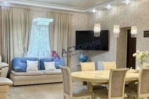 Продам коттедж/дачу 4-х комнатную с общей площадью 292м2, на улице Поперечная ул, г. Тула, Тульская обл., Россия, агентство АН Астория