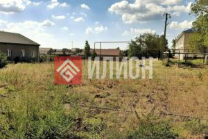 Продам земельный участок, на улице Комсомольская, г. Ивановка, Крым авт. респ., Россия, агентство Илион
