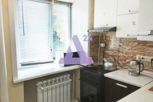 Продам квартиру 2-х комнатную с общей площадью 40.6м2, 2/5 эт., на улице Молодежная, г. Песьянка, Пермский край, Россия, агентство АН Династия 24