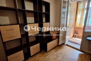 Продам квартиру 4-х комнатную с общей площадью 80.8м2, 2/5 эт., на улице Ермолова, г. Ессентуки, Ставропольский край, Россия, агентство АН Черника