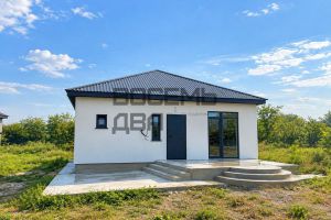 Продам дом 4-х комнатный с общей площадью 90м2, на улице Скалистая, г. Тер снт минерал ( трудовое), Крым авт. респ., Россия, агентство Восемь Два Продам дом 4-х комнатный с общей площадью 90м2, на улице Скалистая, г. Тер снт минерал ( трудовое), Крым авт. респ., Россия, агентство Восемь Два