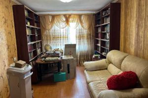 Продам квартиру 4-х комнатную с общей площадью 90м2, 4/9 эт., на улице Мануиловском, г. Днепр, Днепропетровская обл., Украина, агентство Aspo.biz Продам квартиру 4-х комнатную с общей площадью 90м2, 4/9 эт., на улице Мануиловском, г. Днепр, Днепропетровская обл., Украина, агентство Aspo.biz