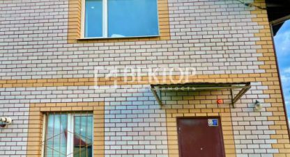 Купить коттедж/дачу 4-х комнатную, 140 кв. м. Фотография №1 Продам коттедж/дачу 4-х комнатную с общей площадью 140м2, на улице Космонавтов ул, г. Кострома, Костромская обл., Россия, агентство Вектор. Фотография №1