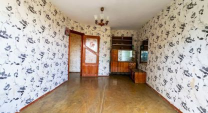 Купить квартиру 2-х комнатную, 43 кв. м. Фотография №1 Продам квартиру 2-х комнатную с общей площадью 43м2, 2/5 эт., на улице Площадь 50-летия ссср, г. Севастополь, Крым авт. респ., Россия, агентство InVita Realty. Фотография №1