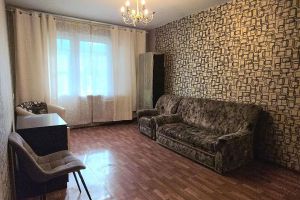 Продам квартиру 2-х комнатную с общей площадью 45.3м2, 4/5 эт., на улице Декабристов, Московский район, г. Казань, Татарстан респ., Россия, агентство Арслан Продам квартиру 2-х комнатную с общей площадью 45.3м2, 4/5 эт., на улице Декабристов, Московский район, г. Казань, Татарстан респ., Россия, агентство Арслан