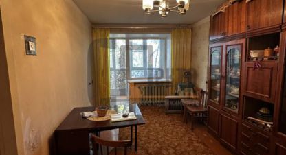 Продам квартиру 2-х комнатную с общей площадью 40.4м2, 3/5 эт., на улице Авиаторов пр-кт, г. Ярославль, Ярославская обл., Россия, агентство АН Спектр. Фотография №1