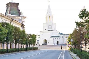 Продам квартиру 2-х комнатную с общей площадью 59.3м2, 5/6 эт., на улице Кремлёвская, г. Казань, Татарстан респ., Россия, агентство Арслан