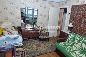 Продам квартиру 2-х комнатную с общей площадью 46.8м2, 3/5 эт., на улице Долина роз, г. Ессентуки, Ставропольский край, Россия, агентство АН Черника