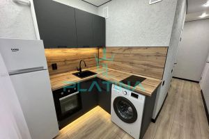 Сдам квартиру 2-х комнатную с общей площадью 47.4м2, 1/5 эт., на улице Короленко, г. Казань, Татарстан респ., Россия, агентство Платина Сдам квартиру 2-х комнатную с общей площадью 47.4м2, 1/5 эт., на улице Короленко, г. Казань, Татарстан респ., Россия, агентство Платина