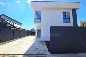 Продам дом 3-х комнатный с общей площадью 130м2, на улице Куликова, г. Родниковое , Крым авт. респ., Россия, агентство InVita Realty