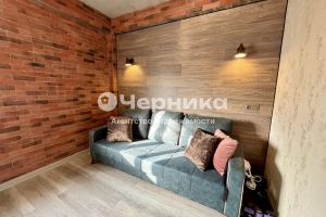 Продам квартиру 1 комнатную с общей площадью 42.9м2, 6/7 эт., на улице Кленовая роща, г. Ессентуки, Ставропольский край, Россия, агентство АН Черника