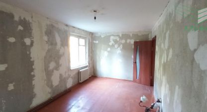 Продам квартиру 3-х комнатную с общей площадью 61.4м2, 2/5 эт., на улице 9-й микро, г. Липецк, Липецкая обл., Россия, агентство Альфа. Фотография №1
