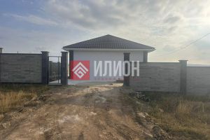 Продам дом 3-х комнатный с общей площадью 100м2, на улице Тренева, г. Пионерское , Крым авт. респ., Россия, агентство Илион