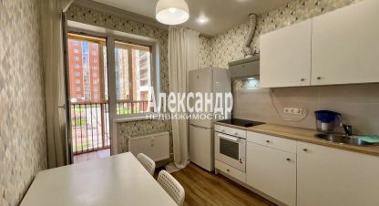 Продам квартиру 1 комнатную с общей площадью 32.5м2, 2/14 эт., на улице Оборонная, Всеволожский район, г. Мурино, Ленинградская обл., Россия, агентство Александр-Недвижимость. Фотография №1