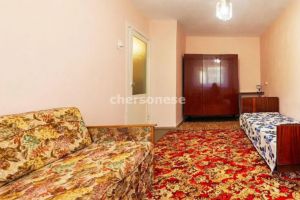 Продам квартиру 1 комнатную с общей площадью 30.9м2, 1/5 эт., на улице Ерошенко, Гагаринский район, г. Севастополь, Крым авт. респ., Россия, агентство Херсонес Недвижимость