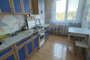 Продам квартиру 3-х комнатную с общей площадью 67м2, 5/9 эт., на улице Белинского, г. Казань, Татарстан респ., Россия, агентство Арслан