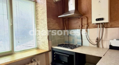 Купить комнату, 14.7 кв. м. Фотография №1 Продам комнату с общей площадью 14.7м2, 1/3 эт., на улице Матвея воронина, Ленинский район, г. Севастополь, Крым авт. респ., Россия, агентство Херсонес Недвижимость. Фотография №1