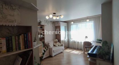 Купить квартиру 1 комнатную, 39.1 кв. м. Фотография №1 Продам квартиру 1 комнатную с общей площадью 39.1м2, 5/9 эт., на улице Генерала Острякова, Ленинский район, г. Севастополь, Крым авт. респ., Россия, агентство Херсонес Недвижимость. Фотография №1