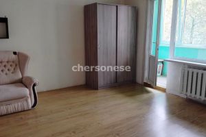 Продам квартиру 2-х комнатную с общей площадью 55.5м2, 5/9 эт., на улице Генерала хрюкина, Ленинский район, г. Севастополь, Крым авт. респ., Россия, агентство Херсонес Недвижимость