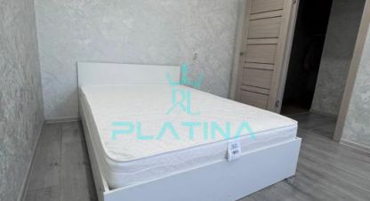 Снять квартиру 1 комнатную, 35 кв. м. Фотография №1 Сдам квартиру 1 комнатную с общей площадью 35м2, 8/10 эт., на улице Меридианная, г. Казань, Татарстан респ., Россия, агентство Платина. Фотография №1