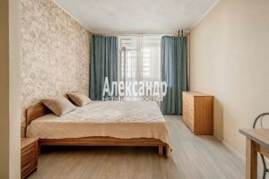 Продам квартиру 1 комнатную с общей площадью 30.7м2, 5/15 эт., на улице Петровский, Всеволожский район, г. Мурино, Ленинградская обл., Россия, агентство Александр-Недвижимость